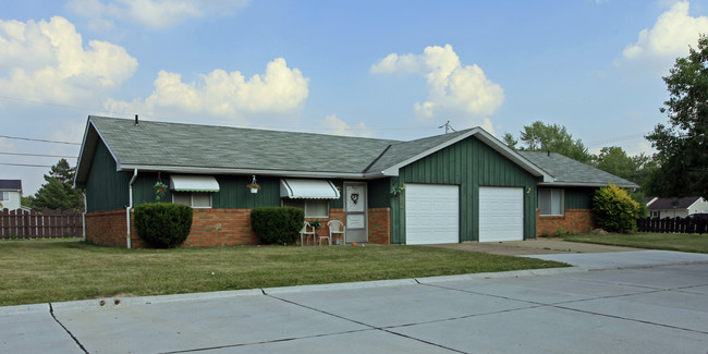 3016 Meister Rd in Lorain, OH - Building Photo - Building Photo