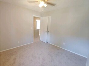 5451 Farmview Close in Stone Mountain, GA - Building Photo - Building Photo