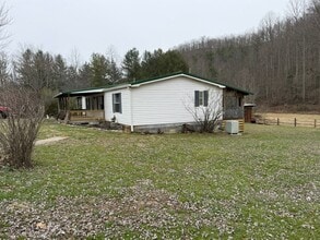 14383 Yuma Rd in Gate City, VA - Building Photo - Building Photo