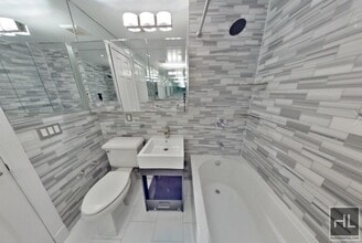 East 100th Street, Unit 4B in New York, NY - Building Photo - Building Photo