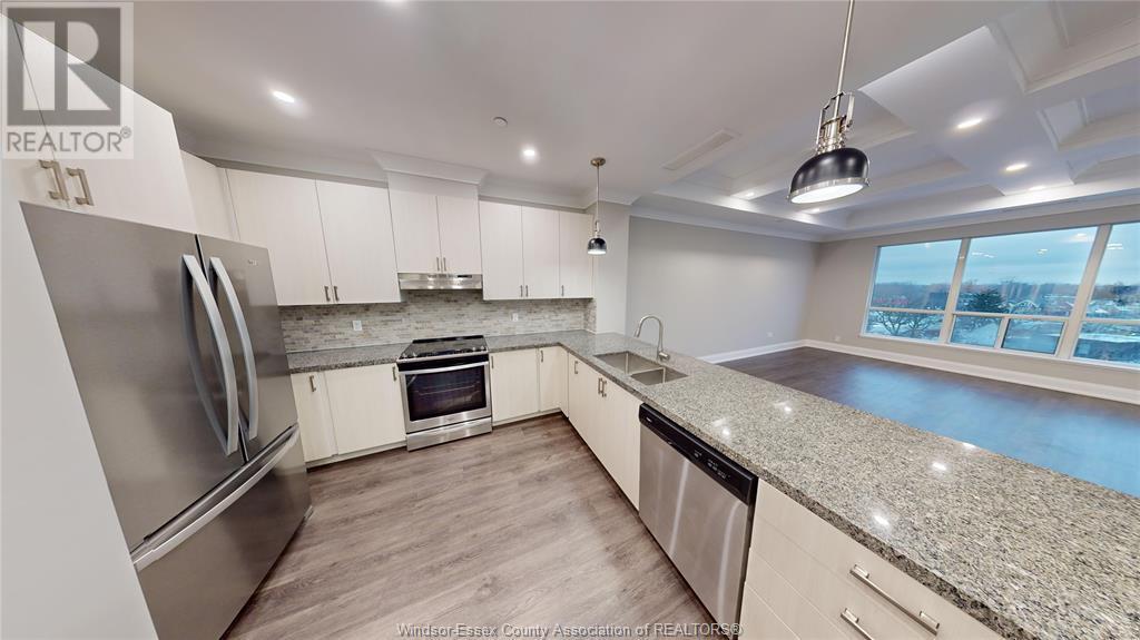 121 King St W in Chatham, ON - Building Photo