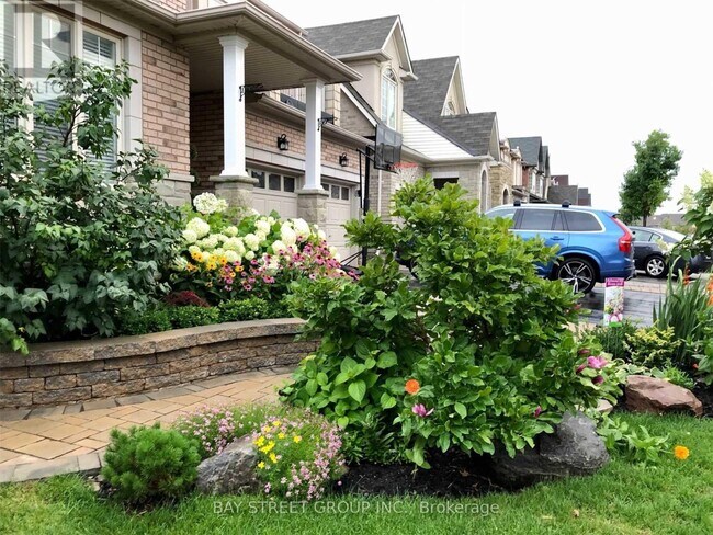 12 Pexton Ave in Richmond Hill, ON - Building Photo - Building Photo