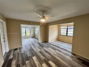 1608 S 19th Ave in Hollywood, FL - Building Photo - Building Photo