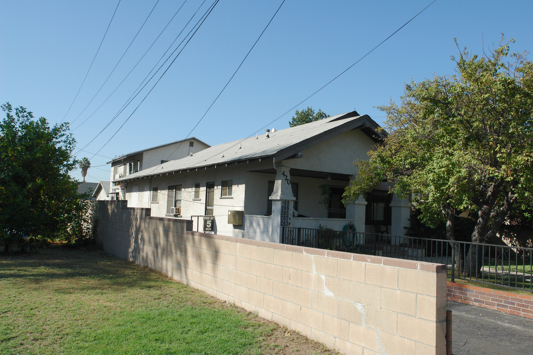 420-426 E Broadway in San Gabriel, CA - Foto de edificio