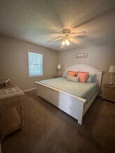 206 W Island Square Dr in St. Simons Island, GA - Building Photo - Building Photo