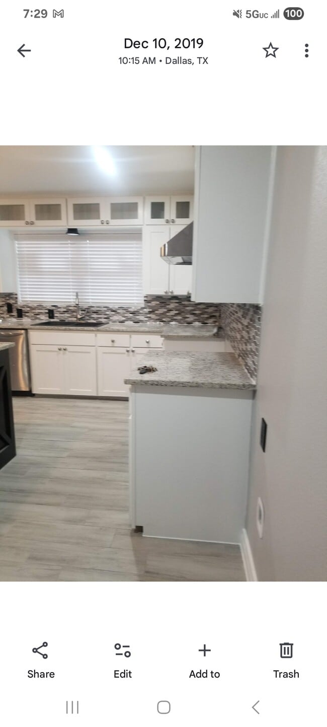 2426 E Kiest Blvd in Dallas, TX - Building Photo - Building Photo