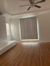 1505 S Redondo Blvd, Unit 1505 in Los Angeles, CA - Building Photo - Building Photo