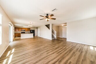 204 Lone Dove Ln in Bradenton, FL - Building Photo - Building Photo