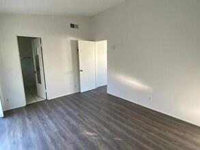 45500 Garden Square in Palm Desert, CA - Building Photo - Building Photo