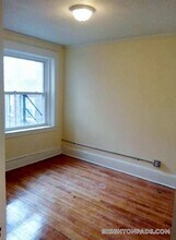 1615 Commonwealth Ave, Unit 14 in Boston, MA - Building Photo - Building Photo