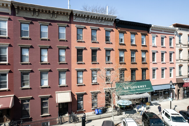 826 WASHINGTON St in Hoboken, NJ - Building Photo - Building Photo