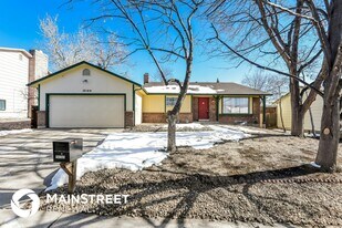 18169 E Asbury Dr in Aurora, CO - Building Photo