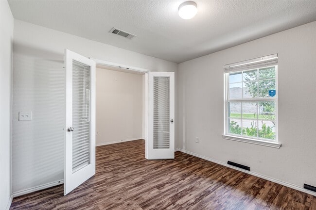 5722 Basin Ranch Ln in Park Row, TX - Foto de edificio - Building Photo