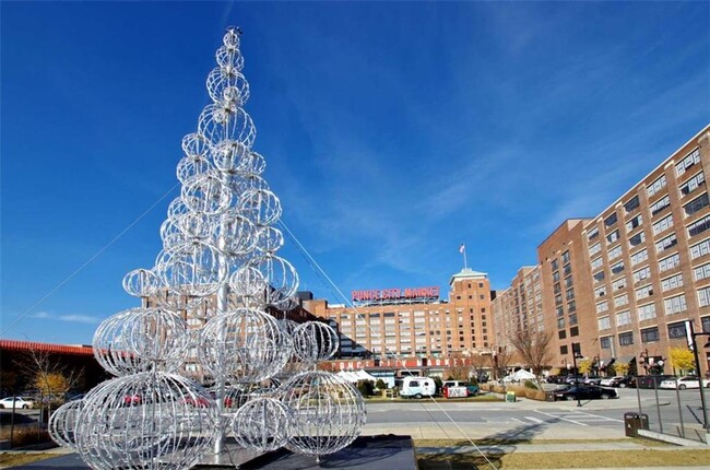 716 Lakeview Ave NE in Atlanta, GA - Foto de edificio - Building Photo