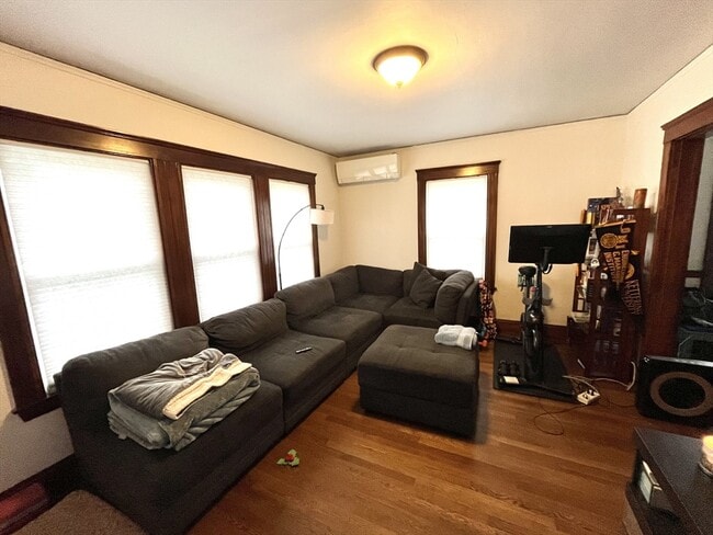 property at 16-18-18 Oak Hill Rd