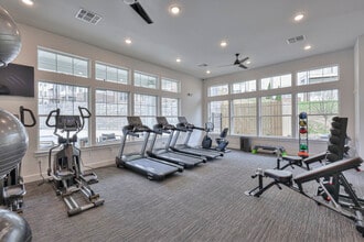 Town Oaks Apartments in Orlando, FL - Building Photo - Building Photo