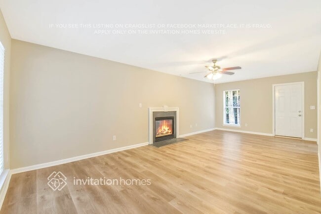 8718 Holly Creek Ct