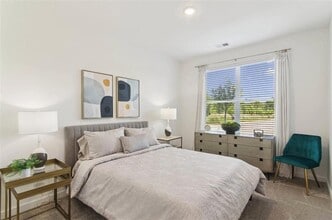 550 Webb Gin House Rd in Lawrenceville, GA - Building Photo - Building Photo