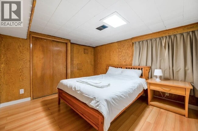 property at 2075 E 44th Ave