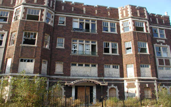 2832-2836 E 77th Pl in Chicago, IL - Foto de edificio - Building Photo