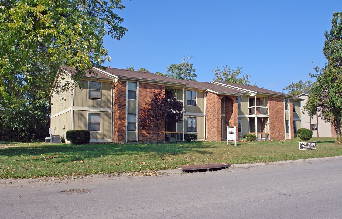 Riverwood Apartments in Dayton, OH - Building Photo