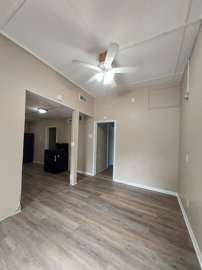 401 N Mulberry St in Mount Vernon, OH - Building Photo - Building Photo
