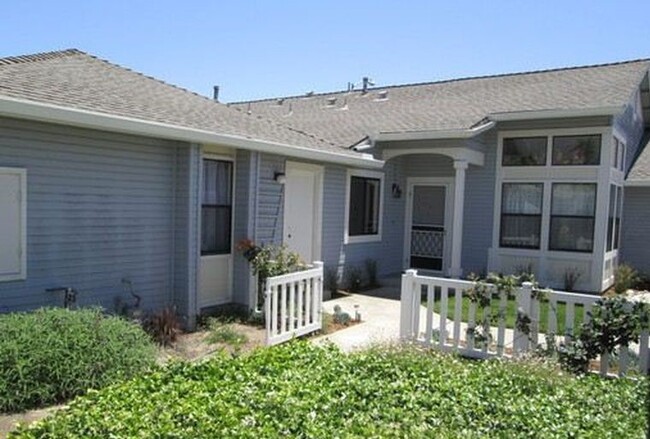 955 Felicia Way in San Luis Obispo, CA - Building Photo - Building Photo