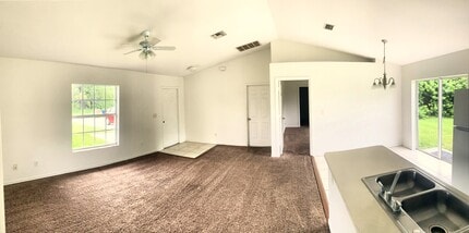 3012 2nd St SW in Lehigh Acres, FL - Building Photo - Building Photo
