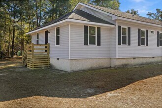 501 E 4th St in Springfield, GA - Building Photo - Building Photo