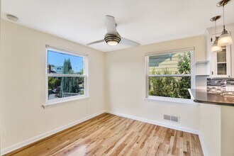 7548 28th Ave NW in Seattle, WA - Building Photo - Building Photo