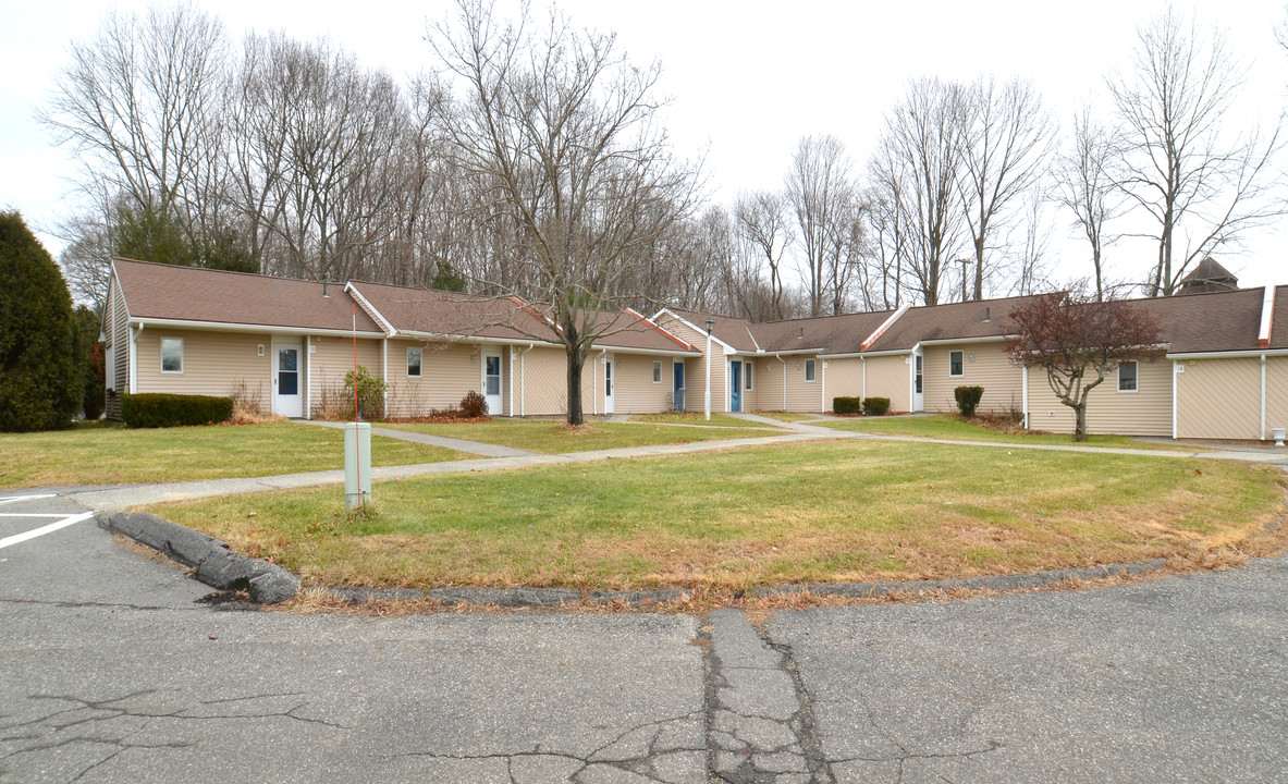 Orchard Hill Estates I & II in Coventry, CT - Building Photo