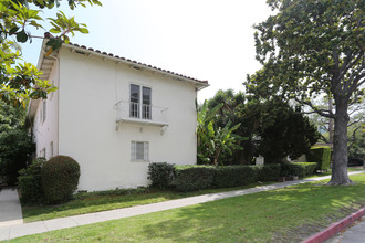 9136 Beverly Blvd in Beverly Hills, CA - Building Photo - Building Photo