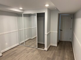 1025 N Carey St in Baltimore, MD - Building Photo