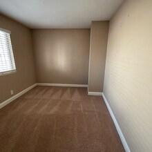 4241 Wales Green Ln in Las Vegas, NV - Building Photo - Building Photo