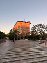 4014 Higuera St, Unit RearHouse in Culver City, CA - Foto de edificio - Building Photo