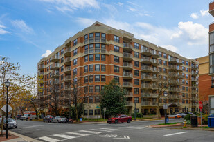 Braddock Place Apartments