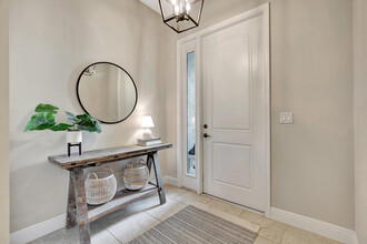1136 Piccadilly St in Palm Beach Gardens, FL - Foto de edificio - Building Photo