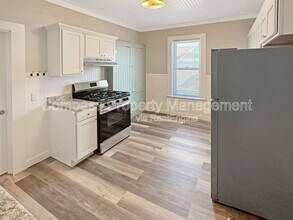1300 Hamilton Ave NW in Grand Rapids, MI - Building Photo - Building Photo