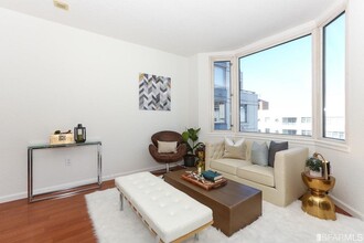 201 Harrison St in San Francisco, CA - Building Photo - Building Photo