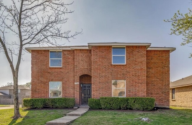 property at 1504 Honey Bee Ln