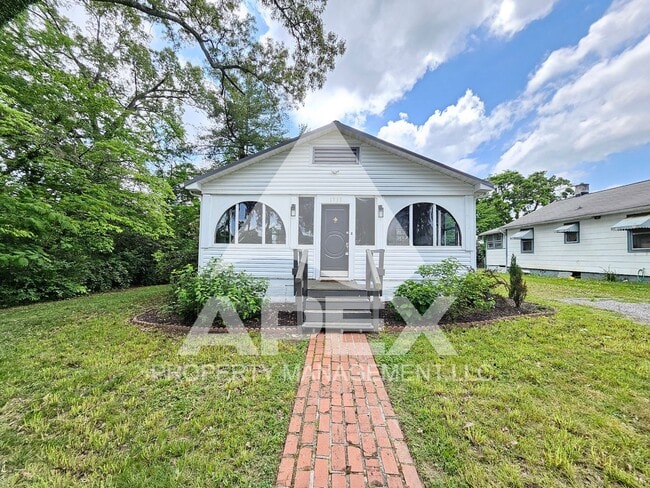 property at 1535 Lodge St