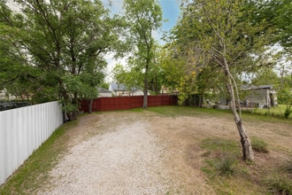 23111 Gilford St in Dallas, TX - Building Photo - Building Photo