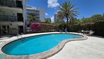 924 SE 2nd St in Fort Lauderdale, FL - Building Photo