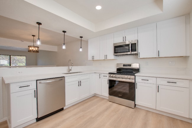 7413 Caminito Carlotta in San Diego, CA - Building Photo - Building Photo
