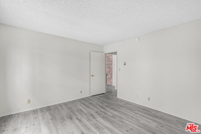 1811 Parnell Ave in Los Angeles, CA - Building Photo - Building Photo