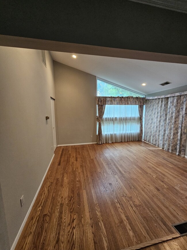 12914 Ardennes Ave in Rockville, MD - Building Photo - Building Photo