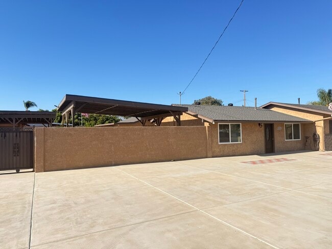 3488 Riverside Dr in Chino, CA - Building Photo - Building Photo