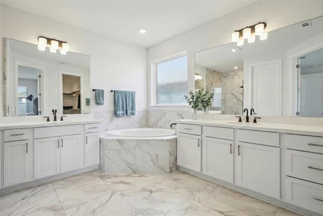 1409 Pink Granite Blvd in Dripping Springs, TX - Building Photo - Building Photo