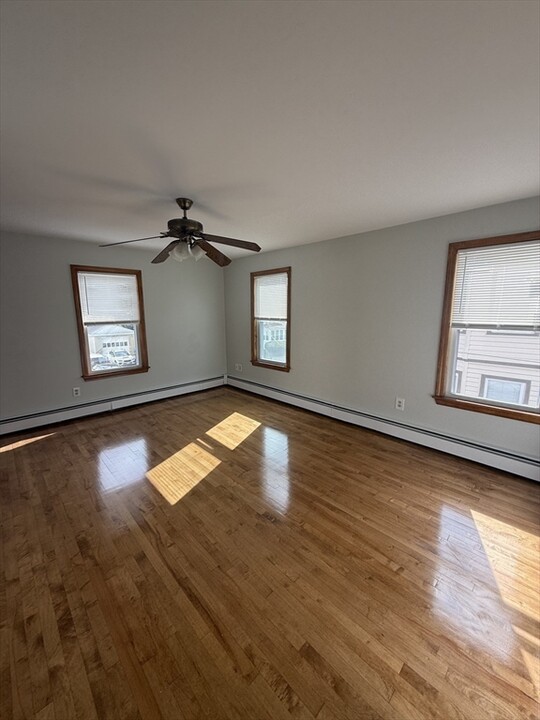 54 Cherry St, Unit #2 in Medford, MA - Building Photo