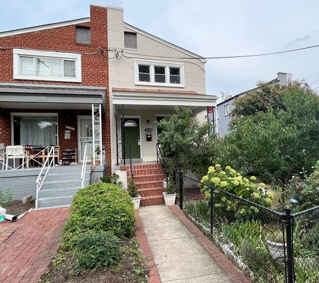 property at 5155 7th St NE